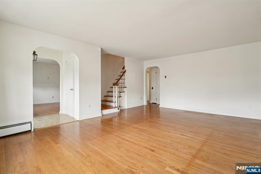 217 Mountain Way Property Photo 6