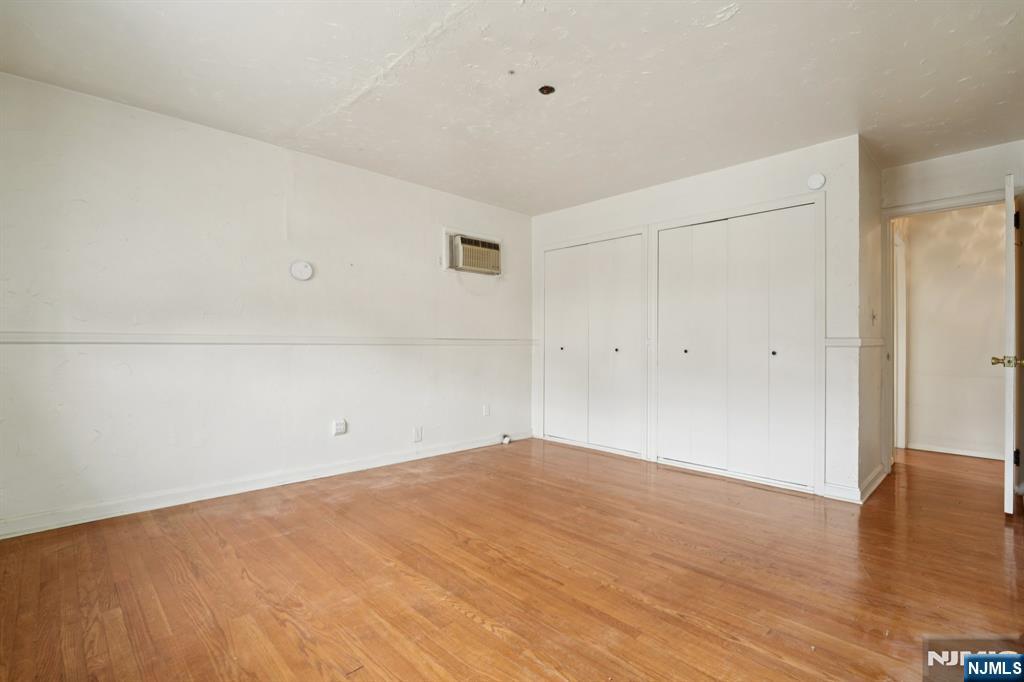 217 Mountain Way Property Photo 14