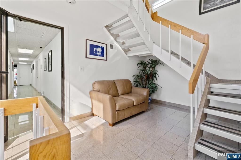 24 Wyckoff Avenue Property Photo 10