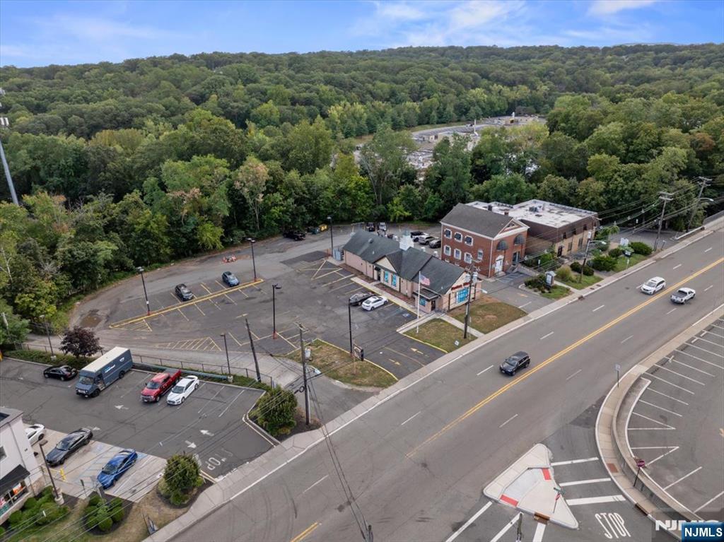 24 Wyckoff Avenue Property Photo 41