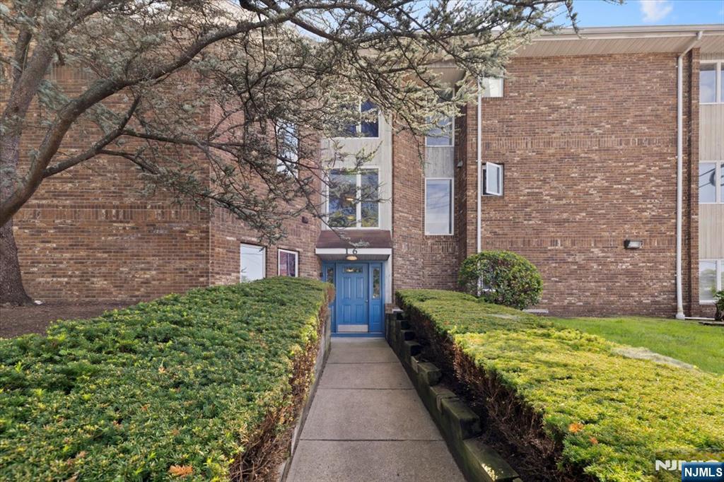 16 Elm Street 1 Property Photo 1