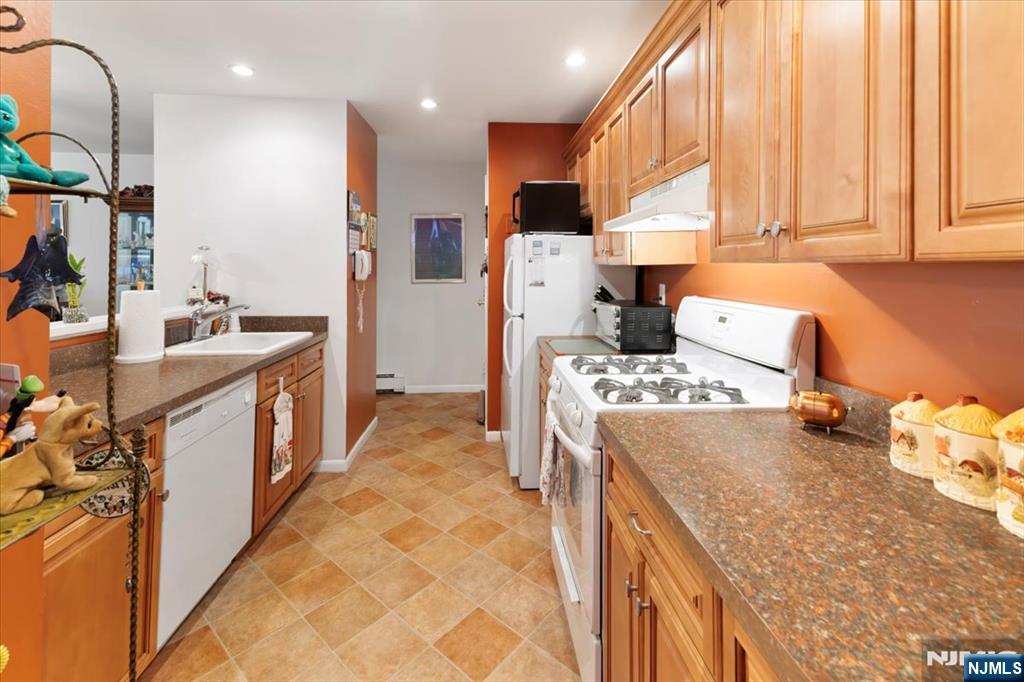 16 Elm Street 1 Property Photo 5