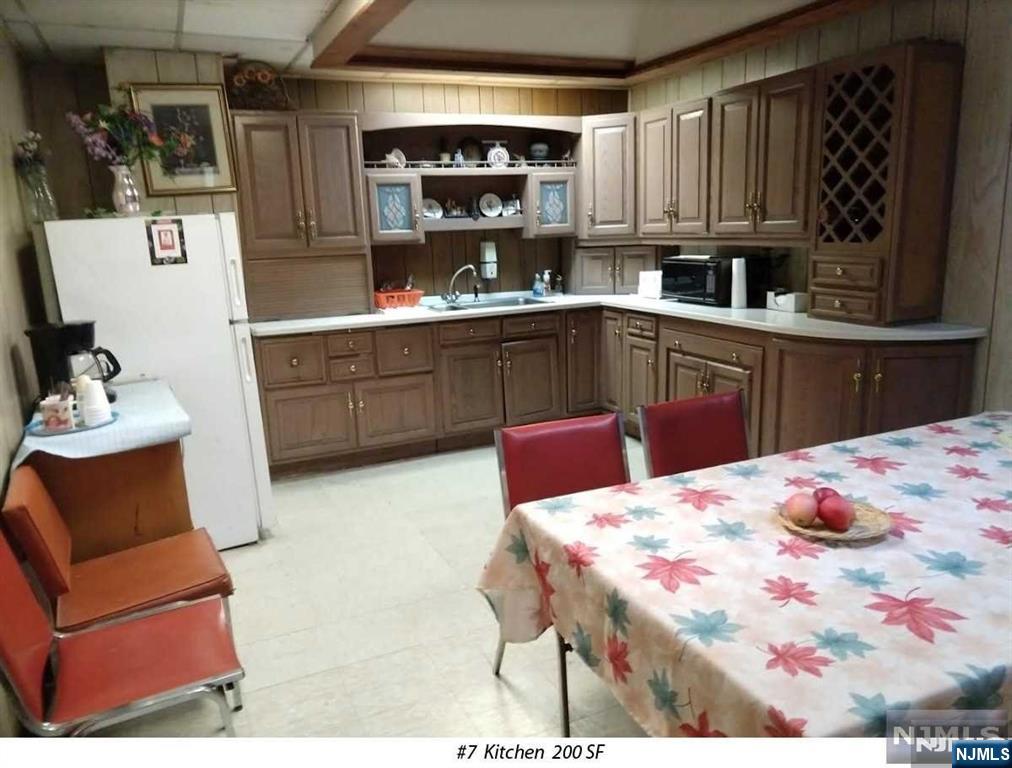 610 Broad Avenue Property Photo 11
