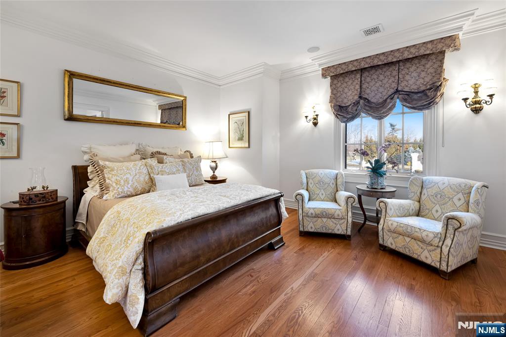 12 The Esplanade Property Photo 28