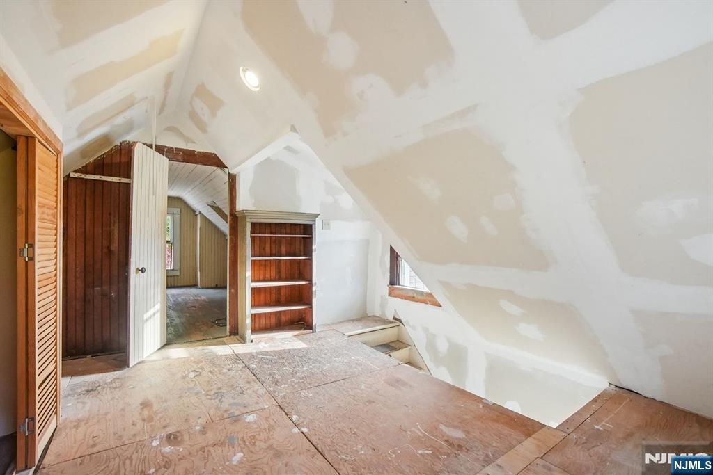 197 Fullerton Avenue Property Photo 25