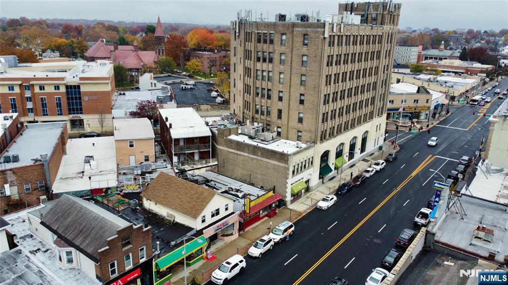 591 Bloomfield Avenue Property Photo 7