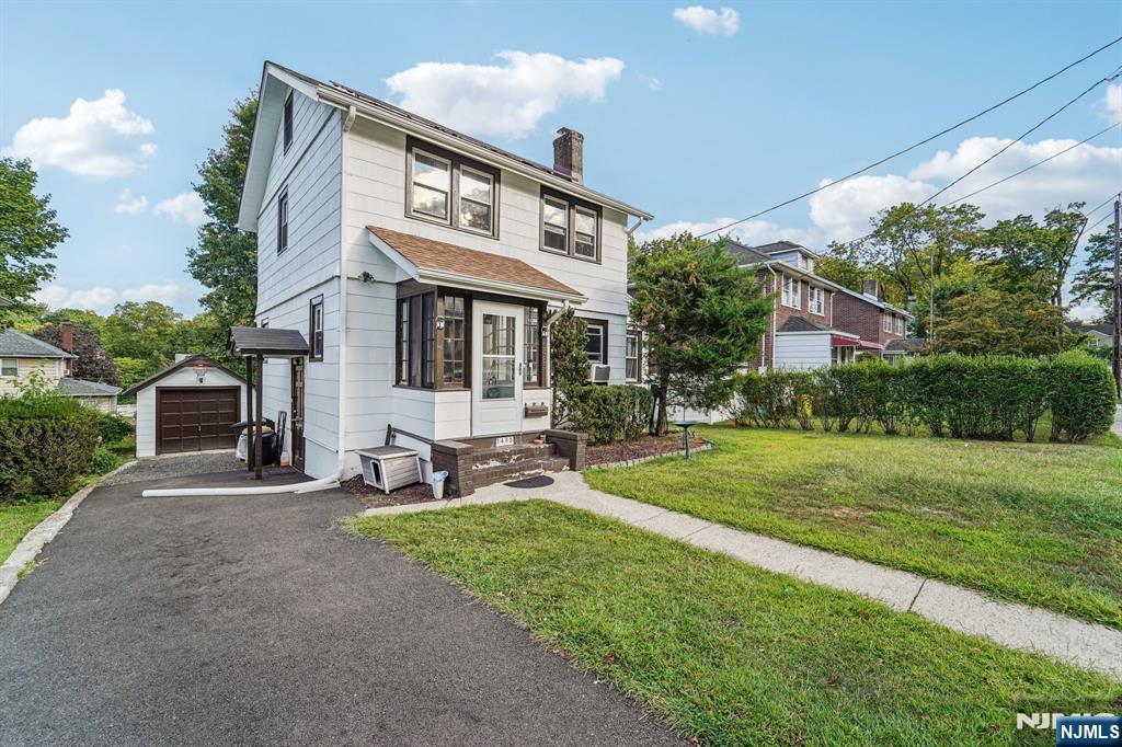 1485 Gaylord Terrace Property Photo 3