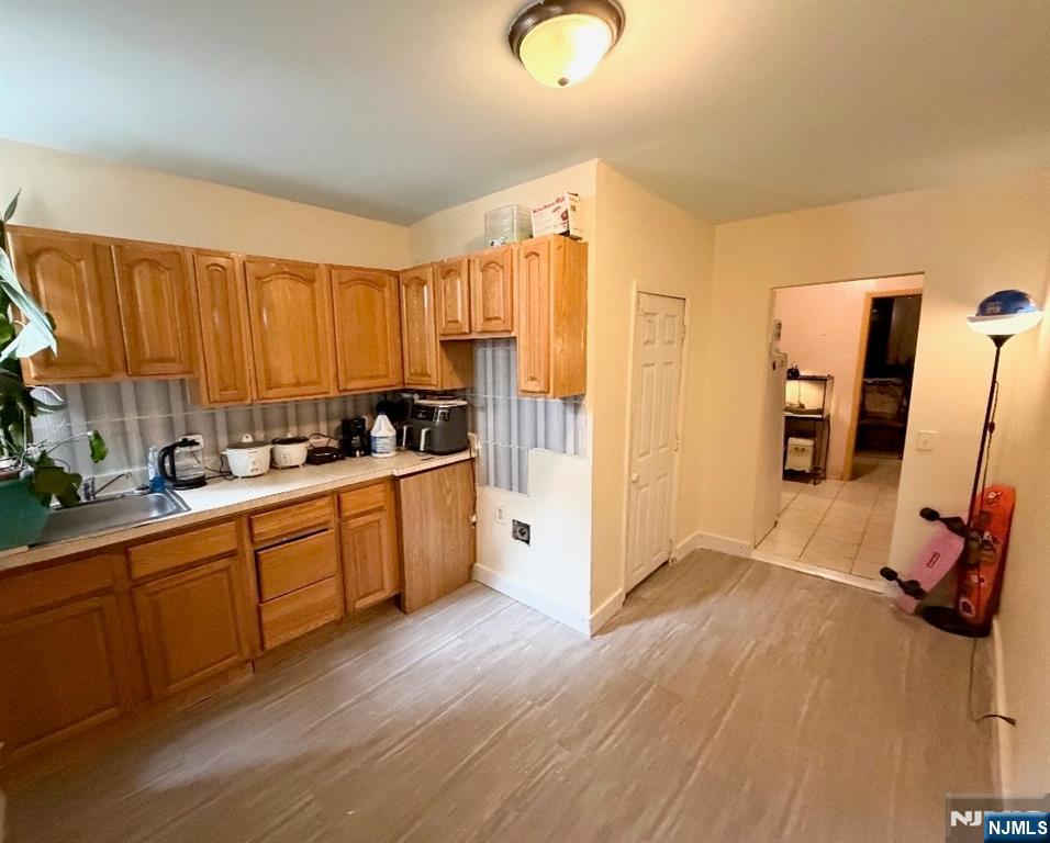 2808 Palisade Avenue Property Photo 6