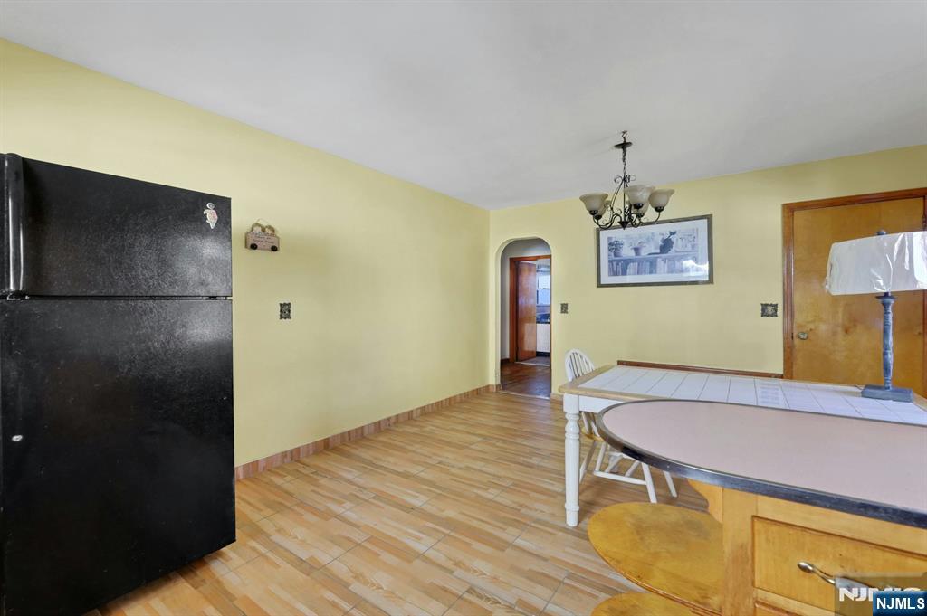 835 Chestnut Street Property Photo 7