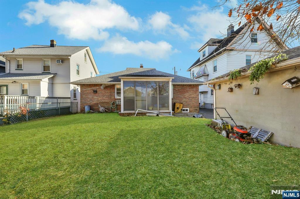 835 Chestnut Street Property Photo 21