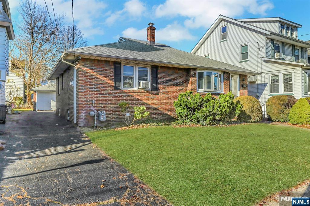 835 Chestnut Street Property Photo 22