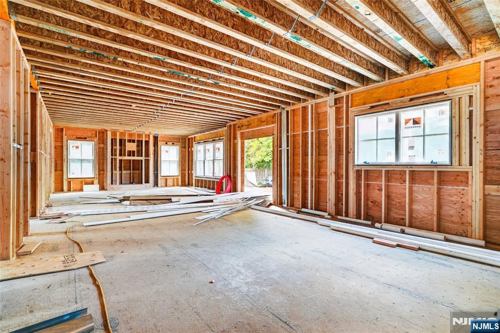 246 Lynn Street Property Photo 8