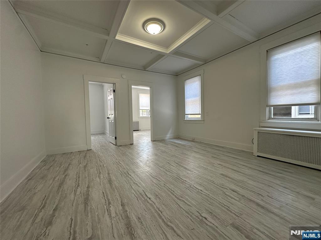 526 Valley Brook Avenue 2nd Floor Property Photo 4