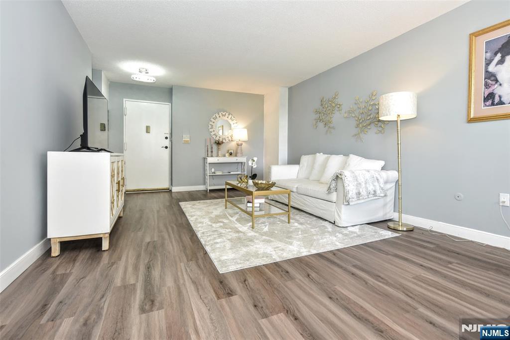 307 Prospect Avenue 4b Property Photo 14