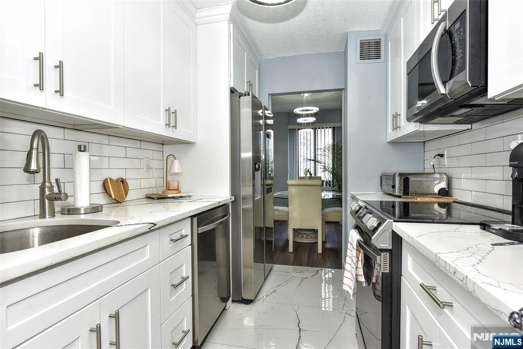 307 Prospect Avenue 4b Property Photo 17