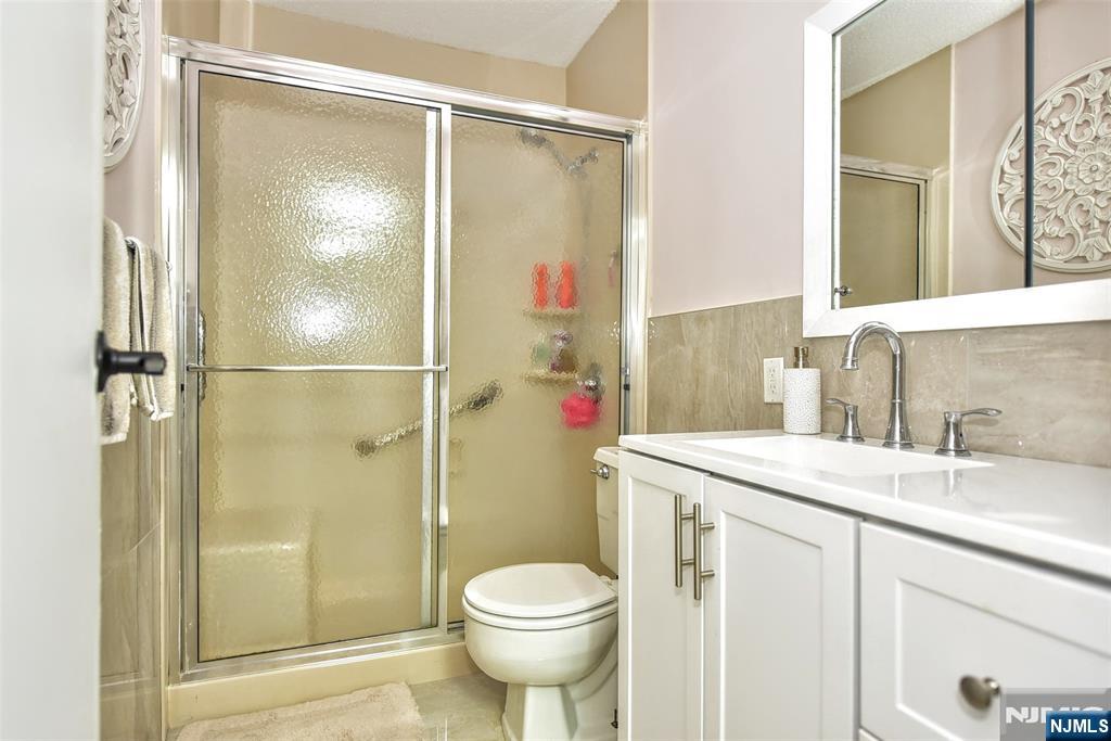 307 Prospect Avenue 4b Property Photo 24