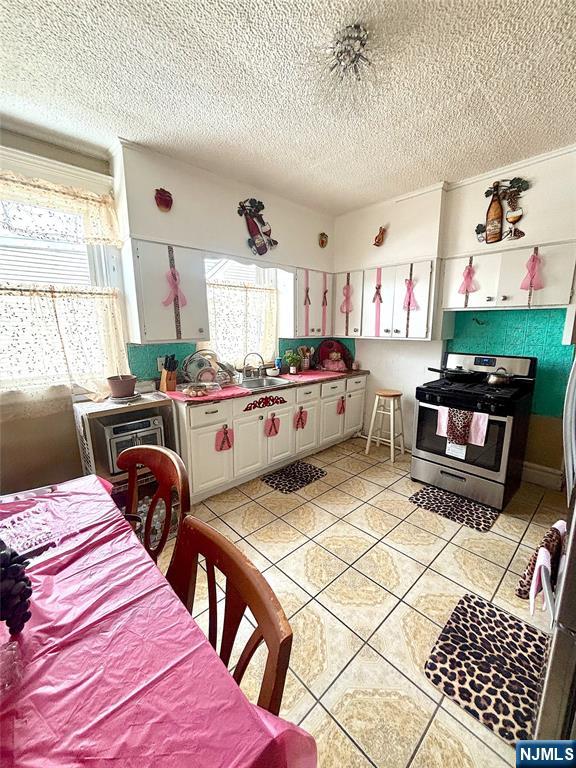 723 Stuyvesant Avenue Property Photo 3