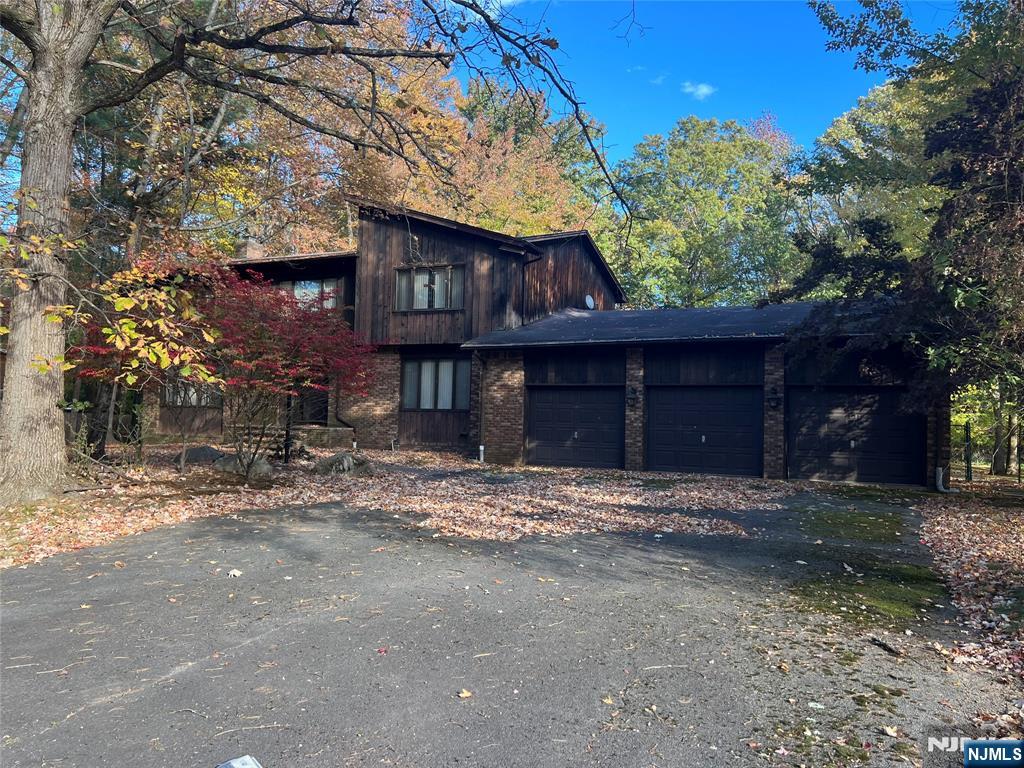 90 Dyer Court Property Photo 1