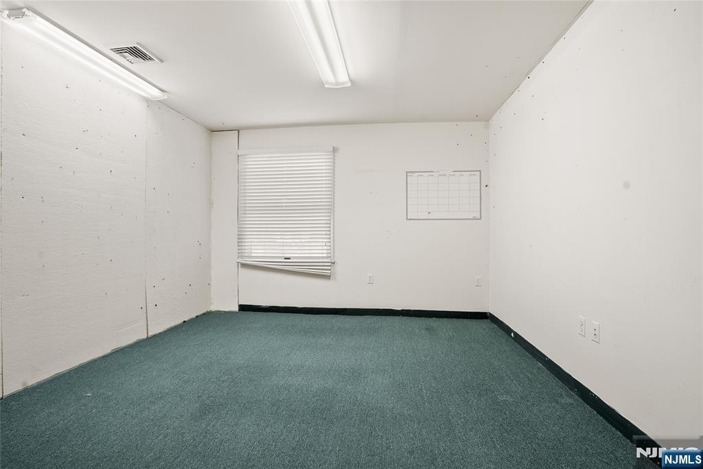 234 Main Street 2nd Floor Property Photo 8