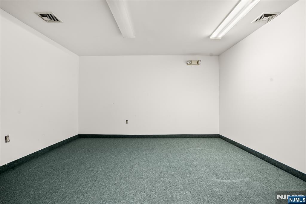 234 Main Street 2nd Floor Property Photo 9