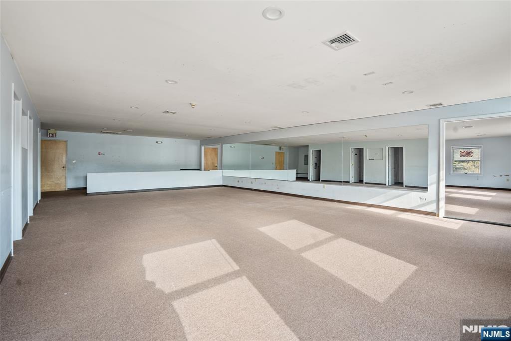 234 Main Street 2nd Floor Property Photo 14