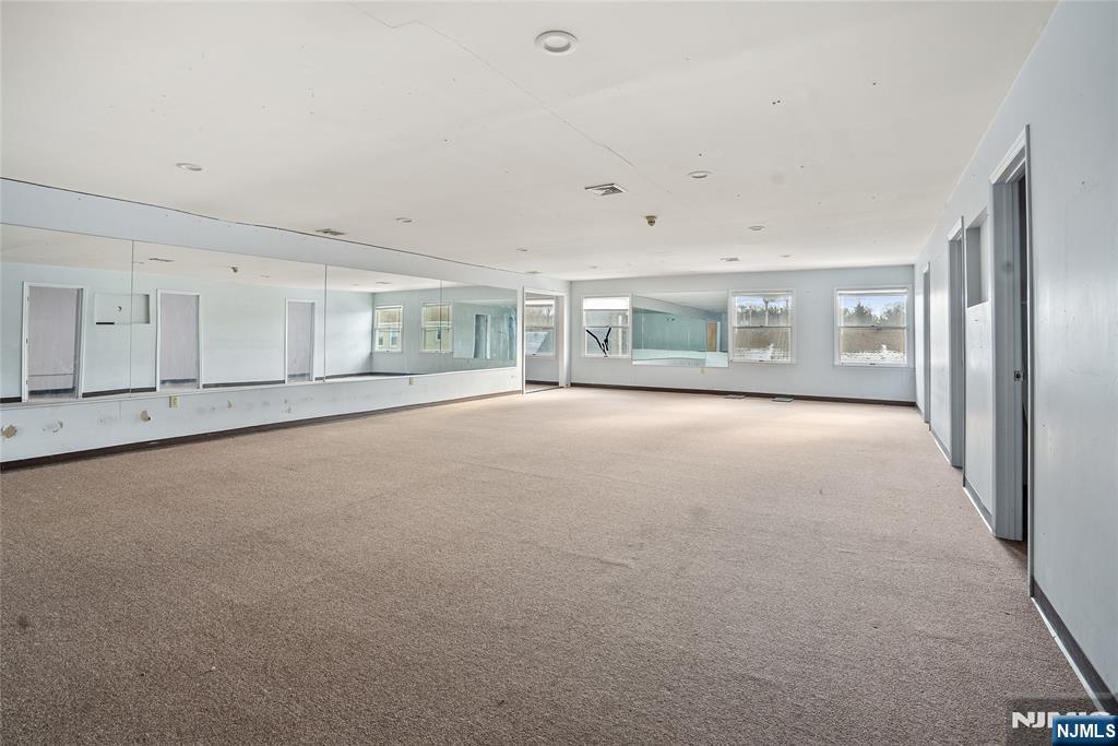 234 Main Street 2nd Floor Property Photo 15