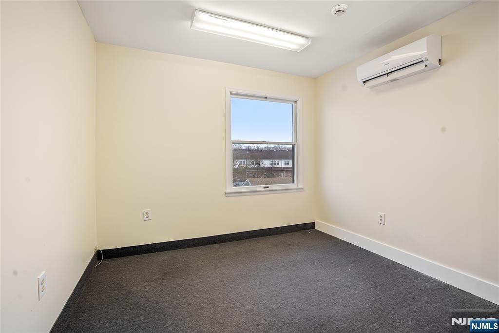 234 Main Street 2nd Floor Property Photo 27