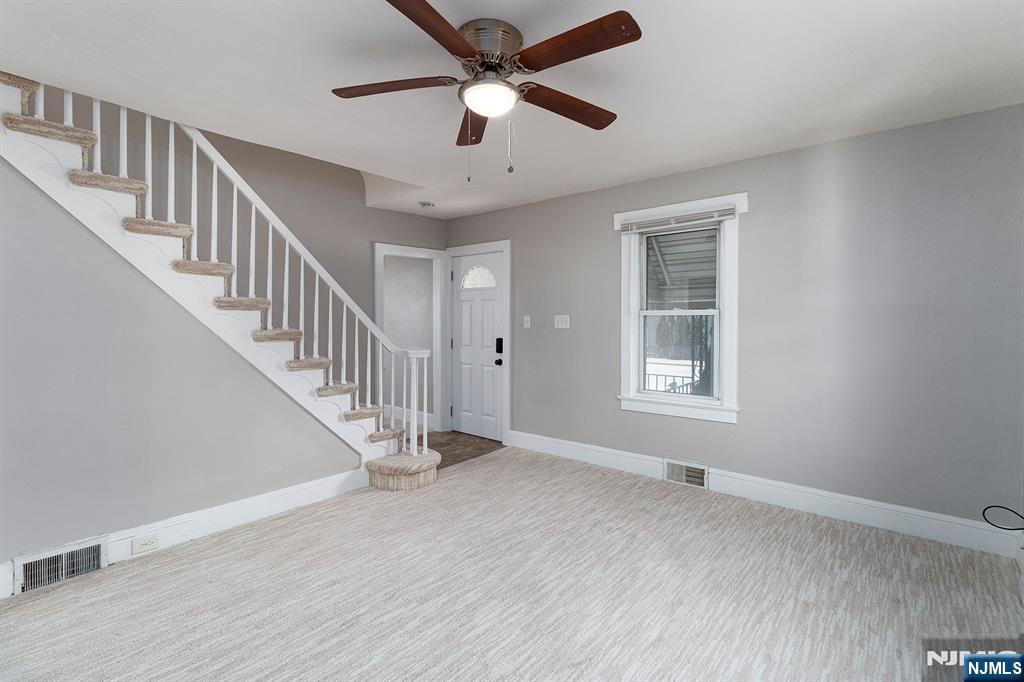 2557 Wh-mer Road Property Photo 4
