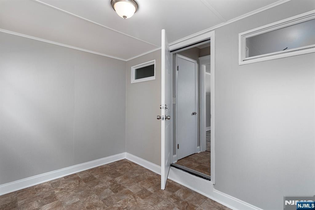 2557 Wh-mer Road Property Photo 16