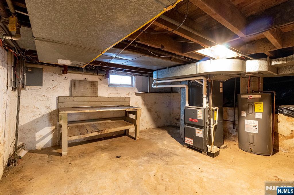 2557 Wh-mer Road Property Photo 29