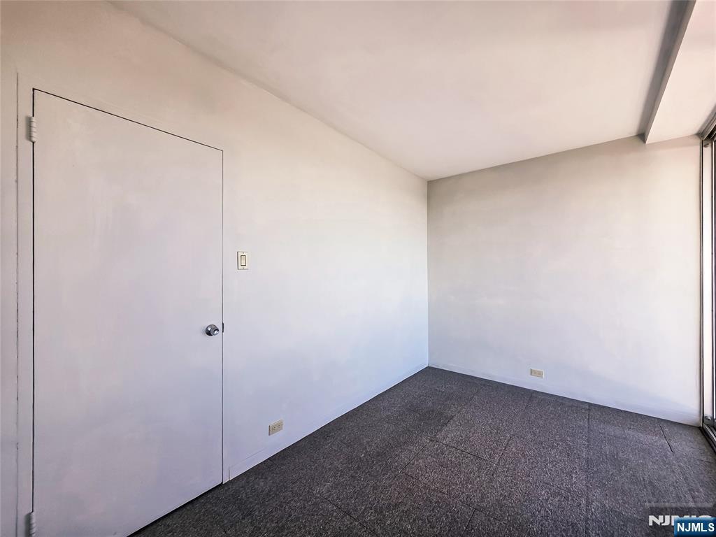 1 Horizon 811 Property Photo 12