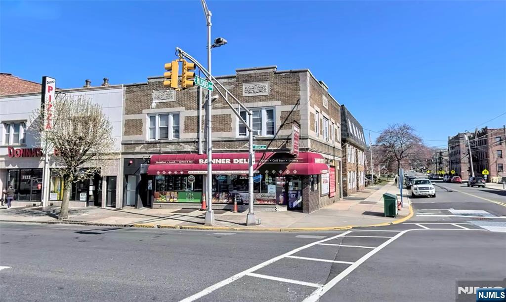 402 Broad Avenue