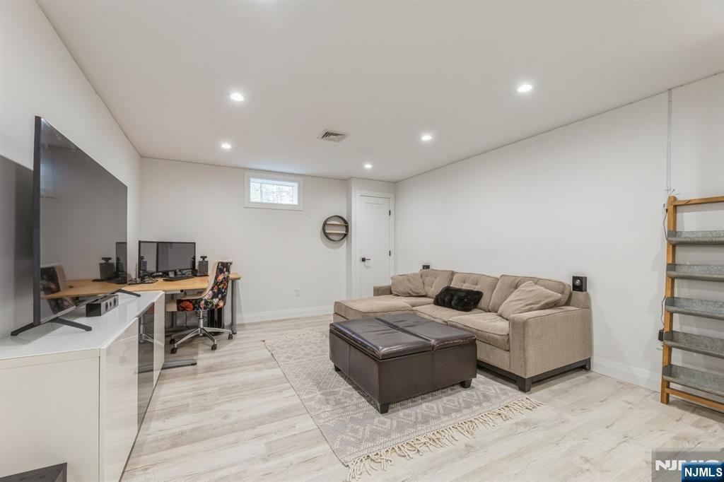 37 New Street Property Photo 29
