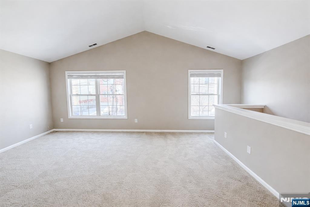48-50 Holland Street Property Photo 19