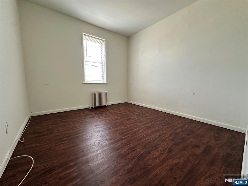 528 Valley Brook Avenue 2fl Property Photo 6