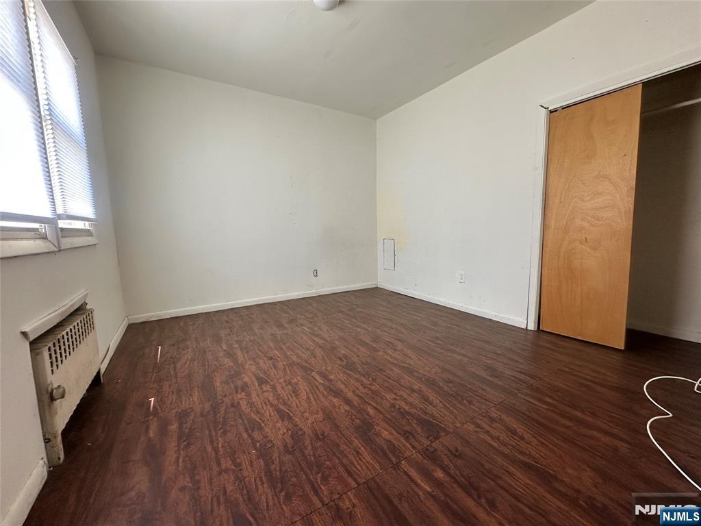 528 Valley Brook Avenue 2fl Property Photo 7