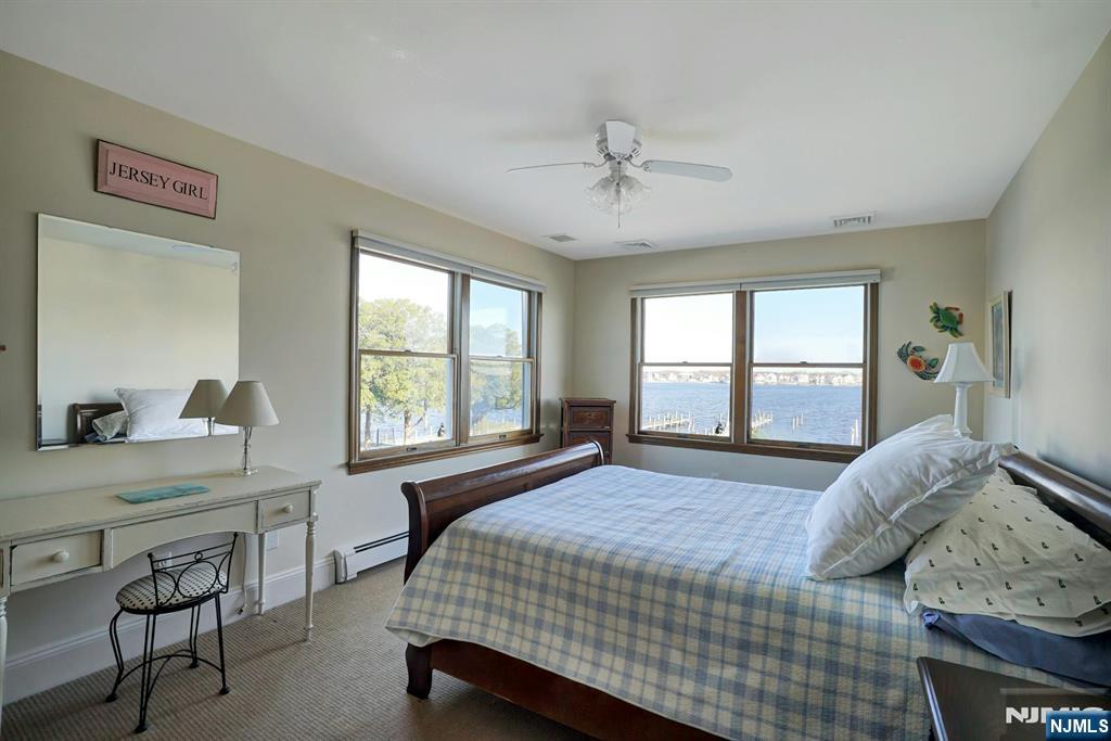 599 Point Avenue Property Photo 29