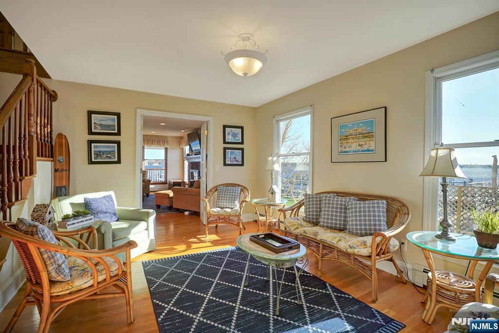 599 Point Avenue Property Photo 33