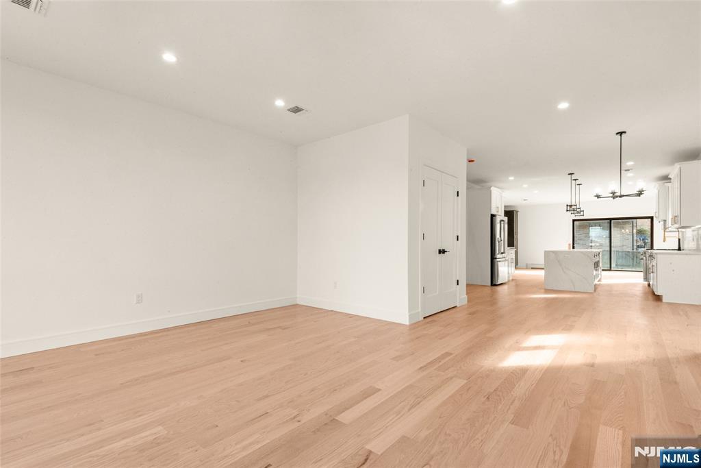 230 8th Street B Property Photo 10