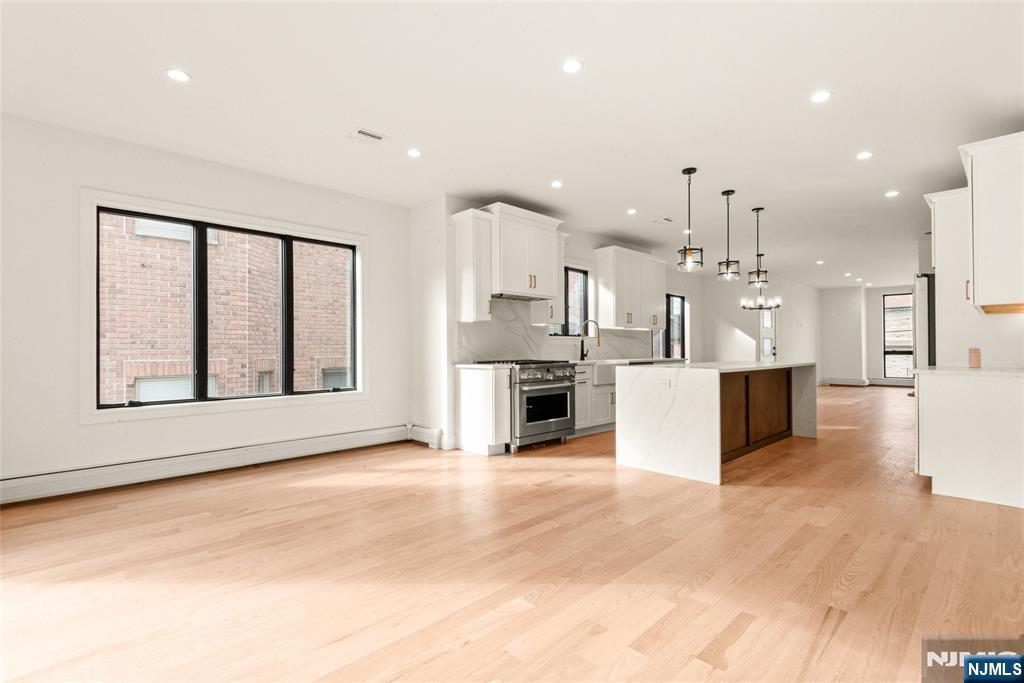 230 8th Street B Property Photo 15