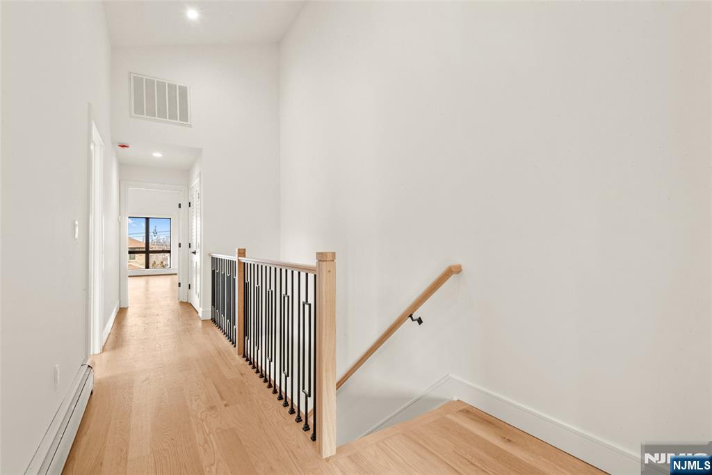 230 8th Street B Property Photo 17