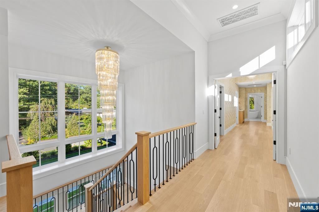 90 Essex Drive Property Photo 31