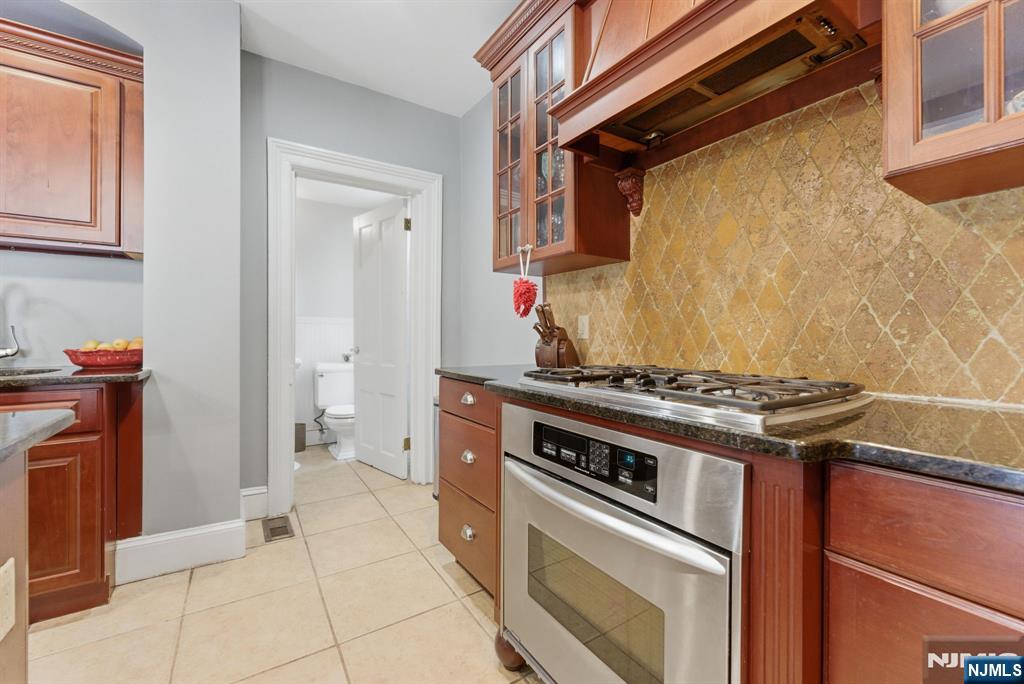 101 E Palisade Avenue Property Photo 18