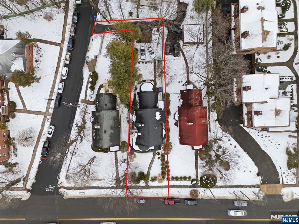 101 E Palisade Avenue Property Photo 43