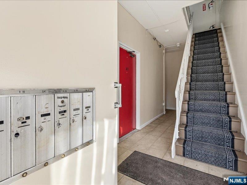 467 Hudson Street Property Photo 4