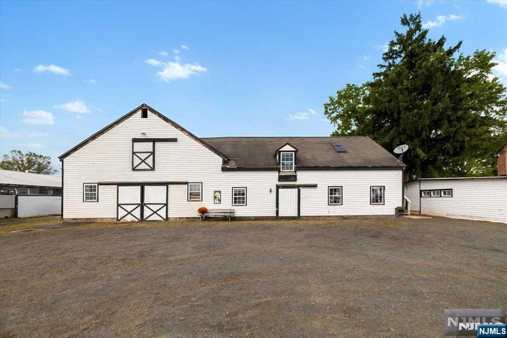 1850 Burnt Mills Road Property Photo 13