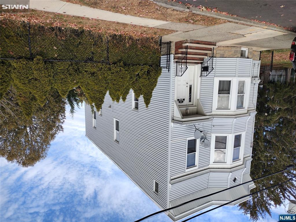 477 Broad Street 2