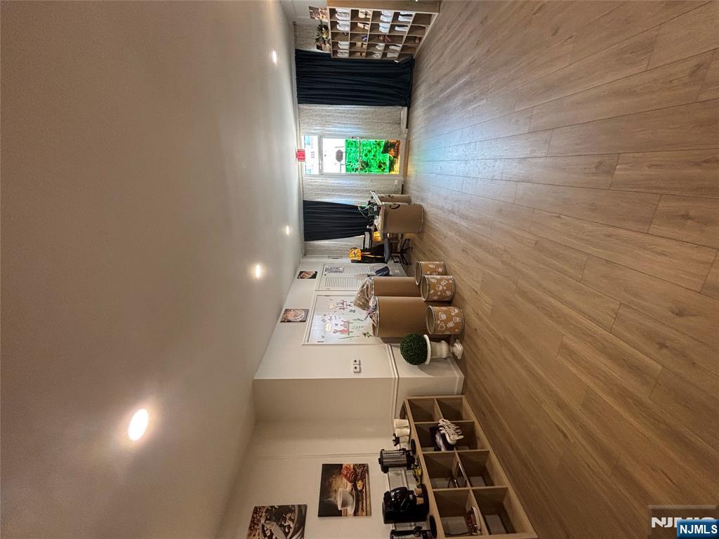 222 Macarthur Avenue Property Photo 31