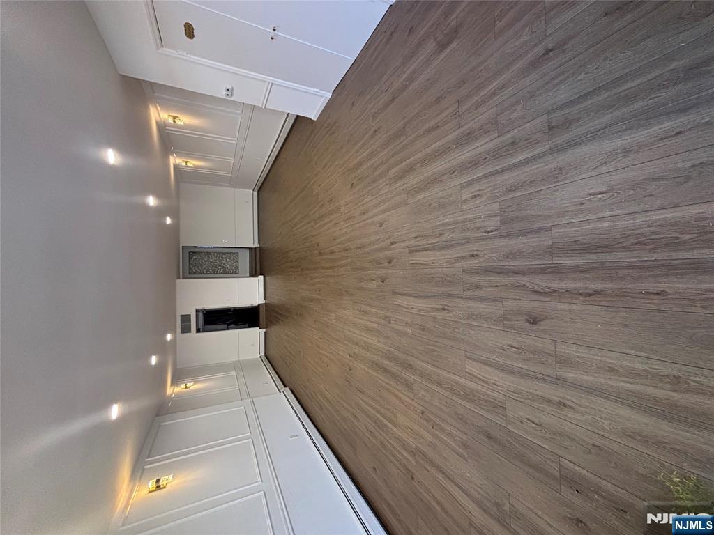 222 Macarthur Avenue Property Photo 2