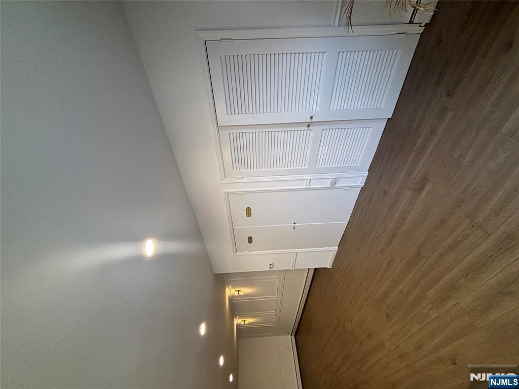 222 Macarthur Avenue Property Photo 4